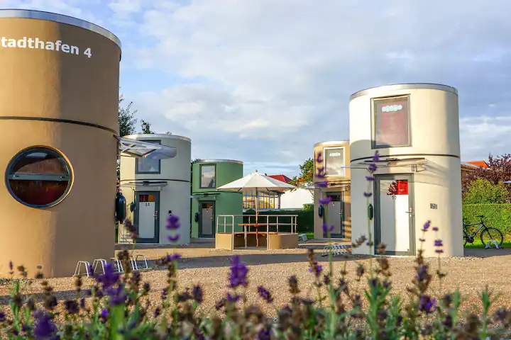 Slube Tiny Home Hotel