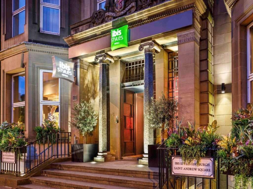 Ibis Styles Edinburgh St Andrew Square Exterior