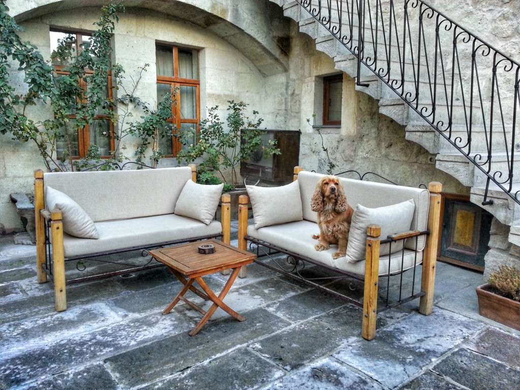 Mithra Cave Hotel Interior Courtyard